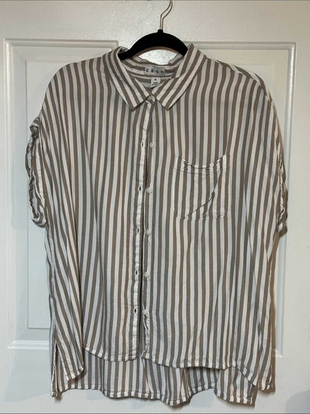 Relaxed Short-Sleeve Button-Down Shirt in Taupe & White Stripes